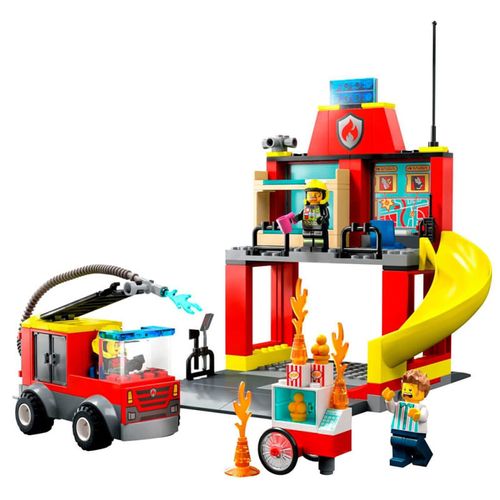Estación De Bomberos Y Camión De Bomberos