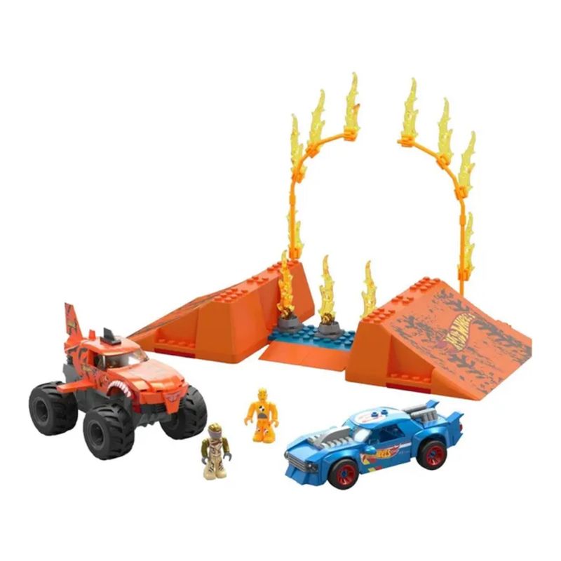 Monster%20Trucks%20autos%20Tiger%20Shark%20Chomp%20Course