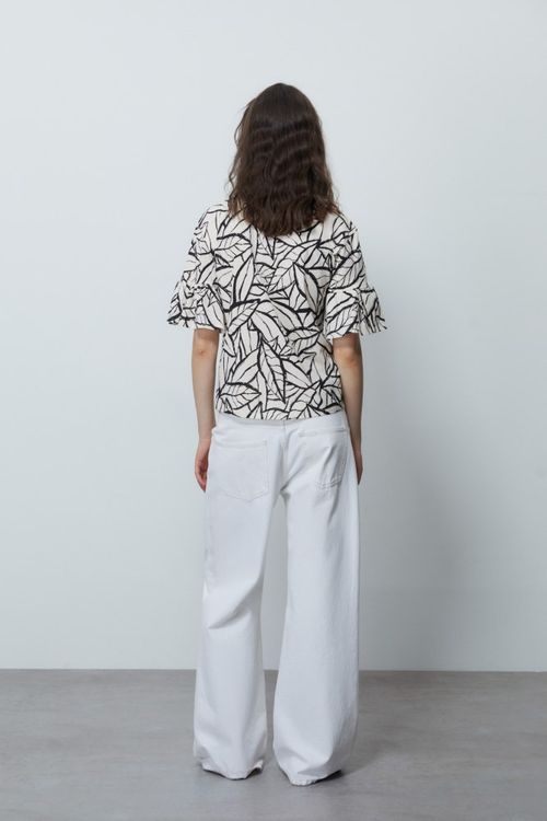 Remera Volante Estampada