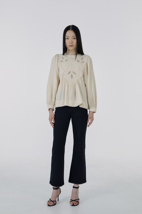 Blusa Pechera Bordada