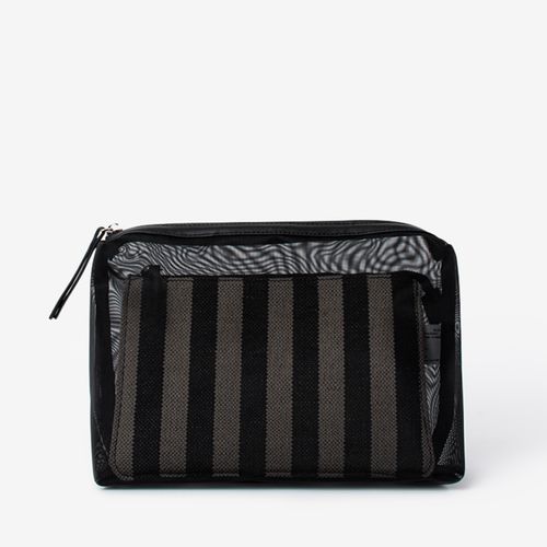 Sobre Con Necessaire Interior Negro