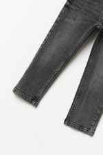 Jeans%20Cinco%20Bolsillos%20Reservado%20Trasero