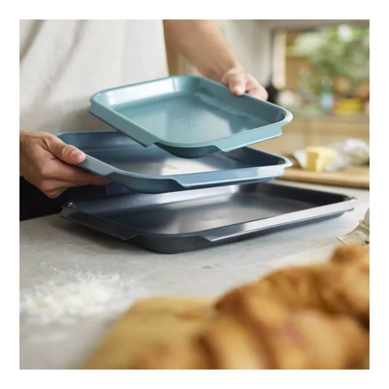 Set%20De%203%20Bandejas%20Para%20Hornear%20De%20Acero%20Nest%20Bake