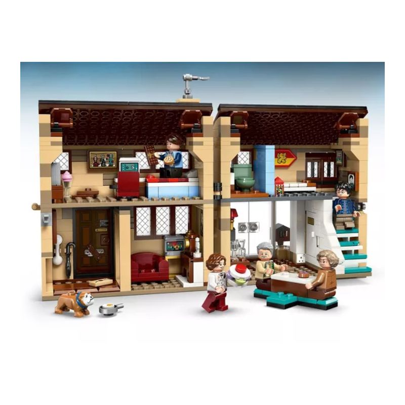 Privet%20Drive%3AVisita%20De%20T%C3%ADa%20Marge