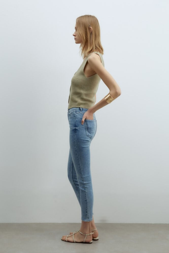 Jean%20Ultraslim%20High%20Rise%20Ssk