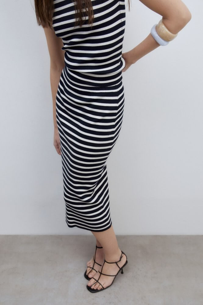 Falda%20Larga%20Tubo%20Canale