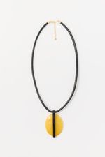 Collar%20Cordon%20Medallon%20Resina