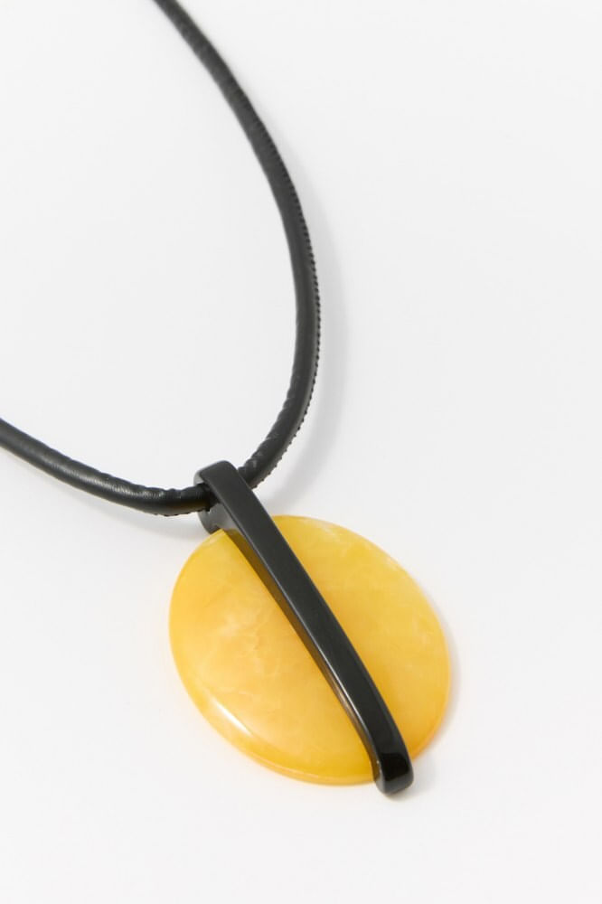 Collar%20Cordon%20Medallon%20Resina