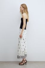 Pantal%C3%B3n%20Ancho%20Bordados