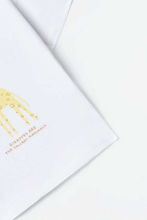 Remera Estampado Jirafa