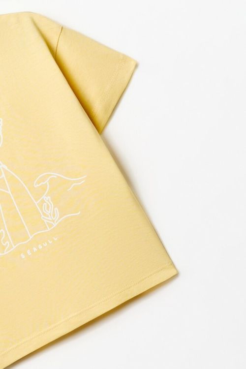 Remera Estampado Lineal