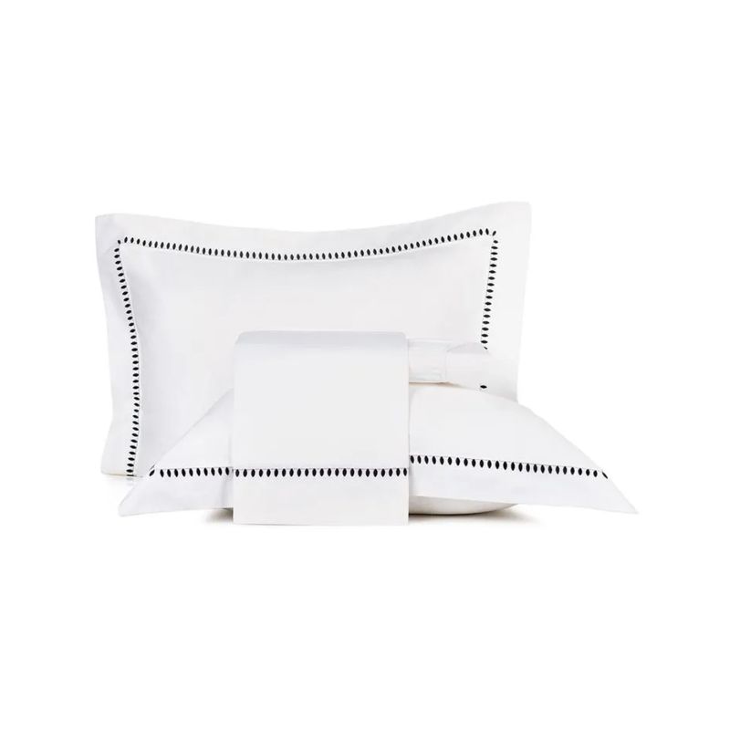 Juego%20de%20Sabana%204Pzs%20Bordados%20En%20Satin%20300H%20Cercl%C3%AA%20220X250%20Blanco