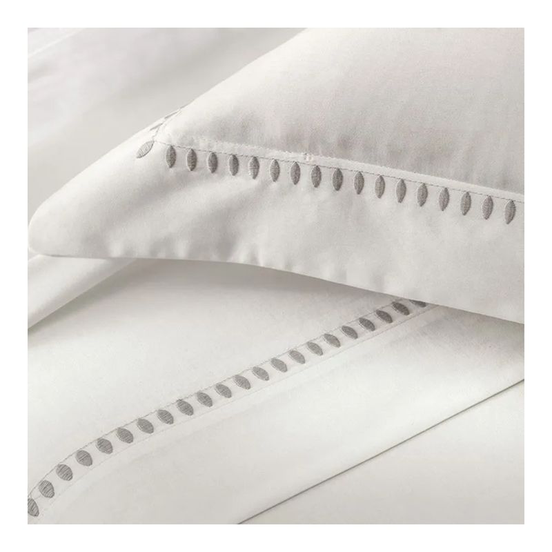 Juego%20de%20Sabana%204Pzs%20Bordados%20En%20Satin%20300H%20Cercl%C3%AA%20220X250%20Cinza