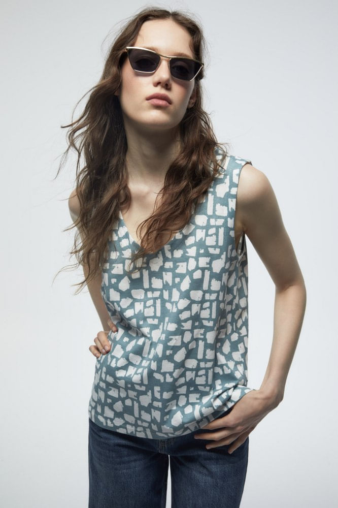 Blusa%20Sin%20Mangas%20Aop