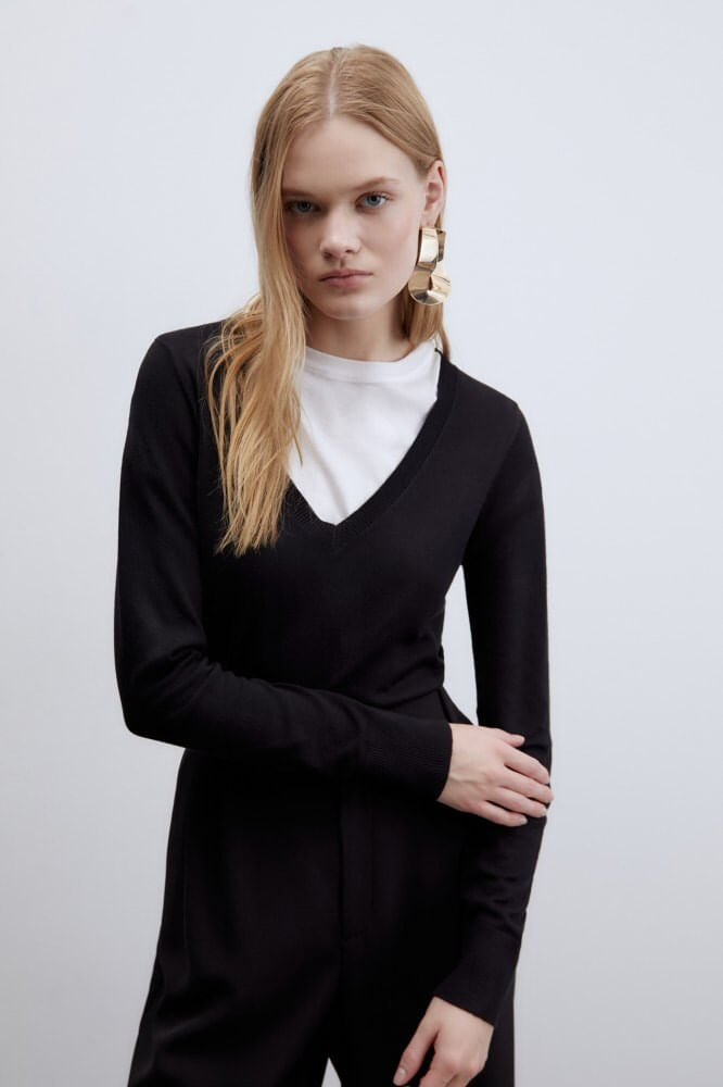 Pulover%20Basico%20Cuello%20Pico